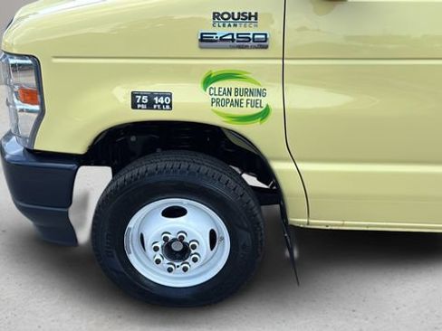 Used 2022 Ford E-450 and Econoline 450 Super Duty RWD image 42