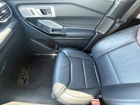Used 2023 Ford Explorer Platinum w/ Technology Package AWD/4WD image 24