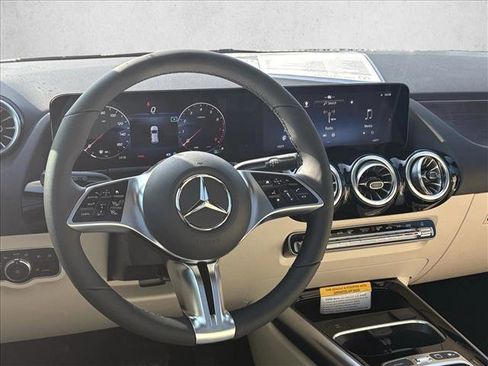 Certified 2026 Mercedes-Benz GLA 250 image 11
