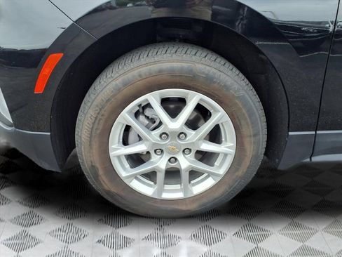 Certified 2024 Chevrolet Equinox LT AWD/4WD image 10