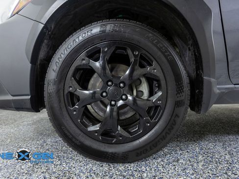 Used 2022 Subaru Crosstrek 2.5i Sport w/ Moonroof Package AWD/4WD image 49