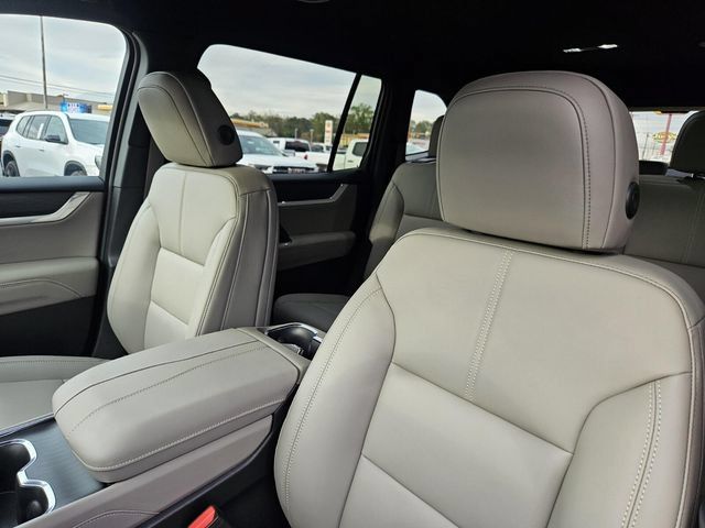 New 2026 GMC Acadia Elevation w/ Black Edition FWD image 14