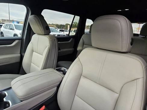 New 2026 GMC Acadia Elevation w/ Black Edition FWD image 14