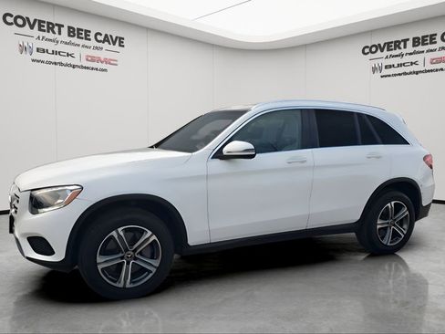 Used 2019 Mercedes-Benz GLC 300 image 4