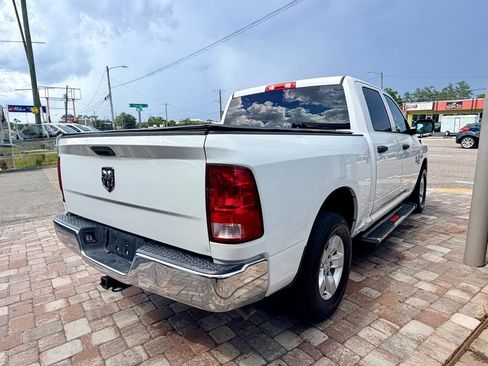 Used 2019 RAM 1500 Tradesman w/ Chrome Appearance Group RWD image 9
