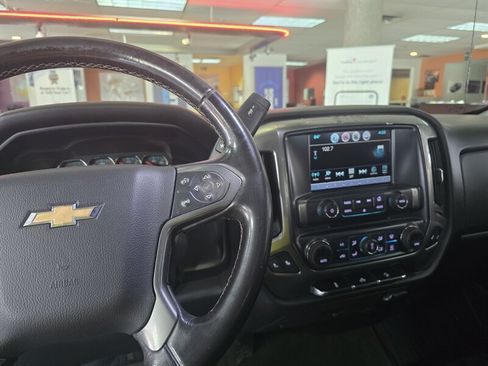 Used 2018 Chevrolet Silverado 1500 LT w/ All Star Edition AWD/4WD image 28