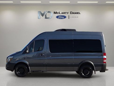 Used 2018 Mercedes-Benz Sprinter 2500 image 3