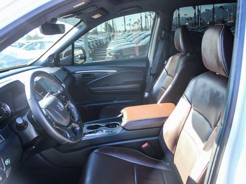 Certified 2024 Honda Passport EX-L image 18