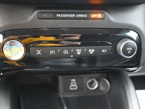 Certified 2024 Ford Escape Platinum AWD/4WD image 12