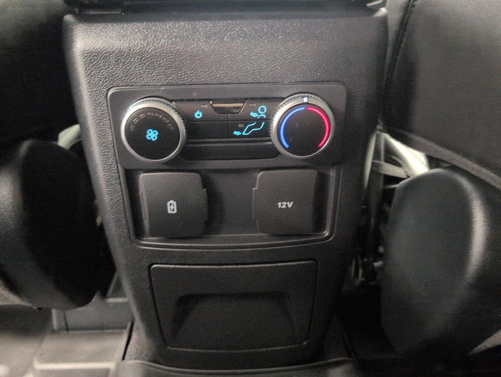 Used 2024 Ford Explorer XLT w/ Equipment Group 202A AWD/4WD image 22