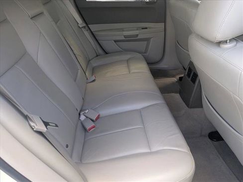 Used 2007 Chrysler 300 Touring L image 16