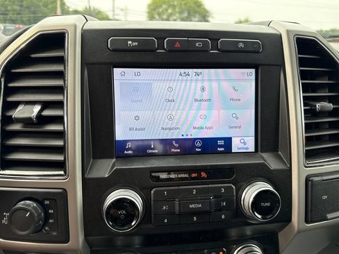 Used 2019 Ford F150 Lariat w/ Equipment Group 502A Luxury AWD/4WD image 36