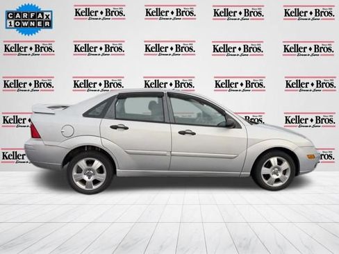 Used 2007 Ford Focus ZX4 Sedan FWD image 8