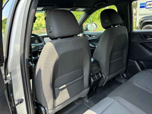 Used 2026 Chevrolet Equinox LT w/ LPO, Floor Liner Package FWD image 15