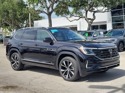 Certified 2024 Volkswagen Atlas SEL Premium R-Line AWD/4WD image 2