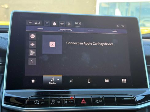 New 2026 Jeep Compass Limited image 15