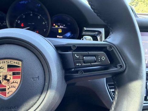 Certified 2024 Porsche Macan AWD/4WD image 28