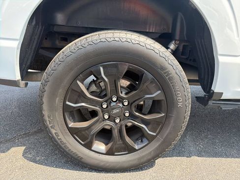 Certified 2023 Ford F150 Platinum w/ Equipment Group 701A High AWD/4WD image 18