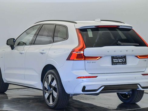 Certified 2025 Volvo XC60 T8 Plus w/ Protection Package Premier image 2