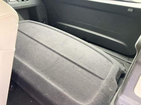 Used 2023 Buick Envision Avenir FWD image 33