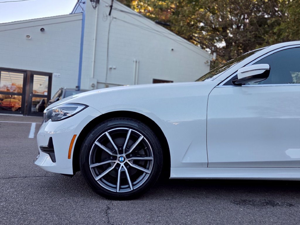 Used 2019 BMW 330i xDrive Sedan w/ Driving Assistance Package AWD/4WD image 10