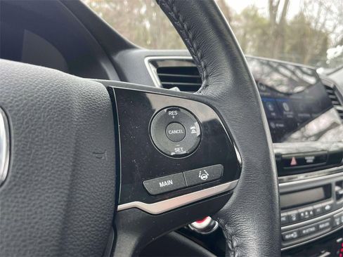 Certified 2022 Honda Pilot Touring image 23