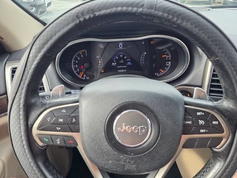 Used 2014 Jeep Grand Cherokee Limited RWD image 15