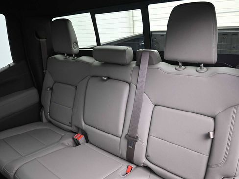 Used 2022 Chevrolet Silverado 1500 LTZ AWD/4WD image 12