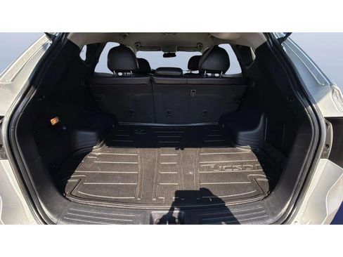 Used 2012 Hyundai Tucson Limited AWD/4WD image 14