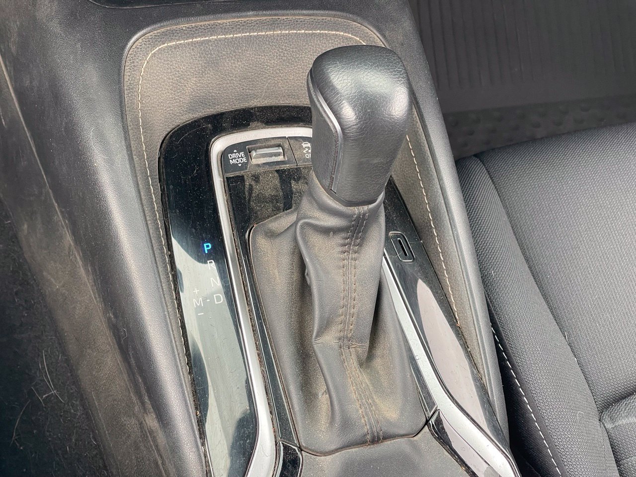 Used 2025 Toyota Corolla SE FWD image 8