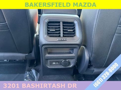 Used 2023 Volkswagen Tiguan SE image 25