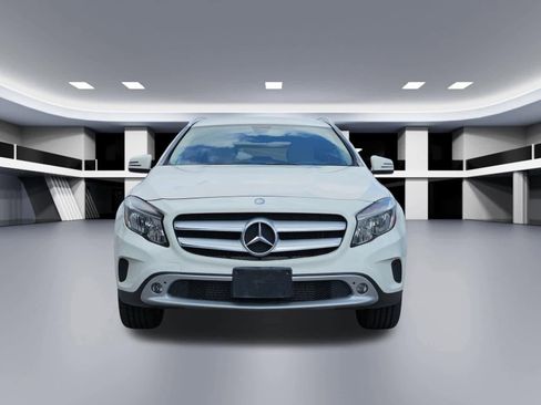 Used 2015 Mercedes-Benz GLA 250 image 9