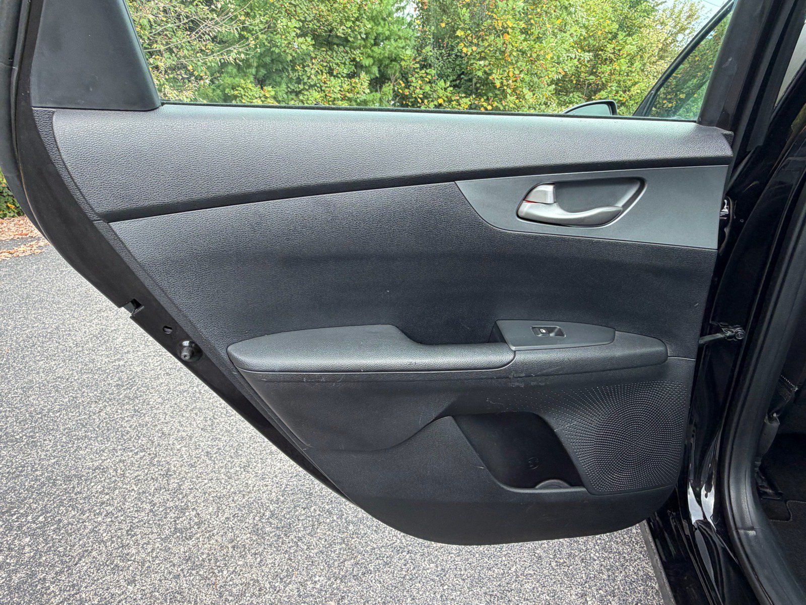 Used 2020 Kia Forte LXS FWD image 42