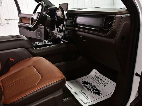 Used 2024 Ford Expedition King Ranch image 31