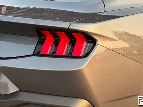Used 2025 Ford Mustang GT Premium RWD image 35