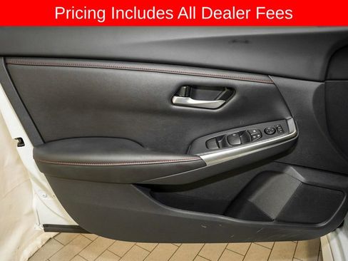 Certified 2025 Nissan Sentra SR FWD image 11