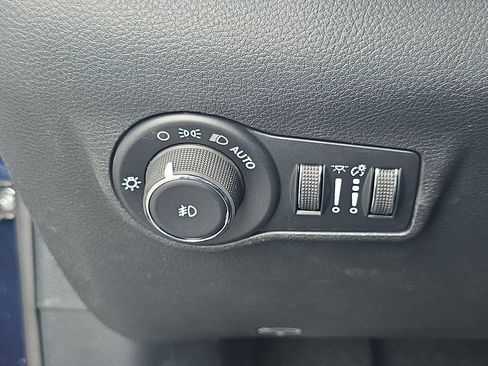 New 2026 Jeep Compass Latitude AWD/4WD image 24