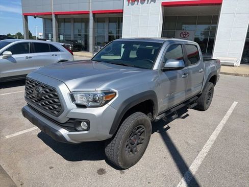 Used 2022 Toyota Tacoma TRD Off-Road w/ Technology Package AWD/4WD image 1
