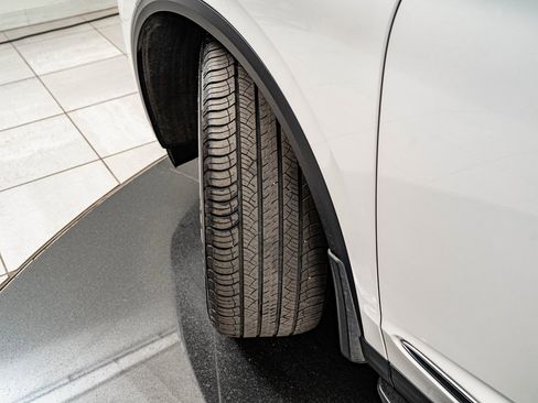 Used 2023 Acura MDX SH-AWD w/ Advance Package image 42