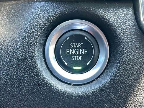 Used 2024 Chevrolet Colorado Trail Boss w/ Technology Package AWD/4WD image 16