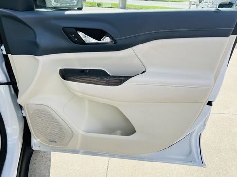 Used 2023 GMC Acadia Denali w/ Denali Ultimate Package image 41