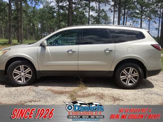 Used 2017 Chevrolet Traverse LT image 1