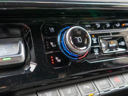 New 2026 GMC Sierra 2500 AT4 w/ AT4 Premium Plus Package AWD/4WD image 29