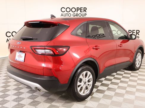 Used 2025 Ford Escape Active FWD image 19