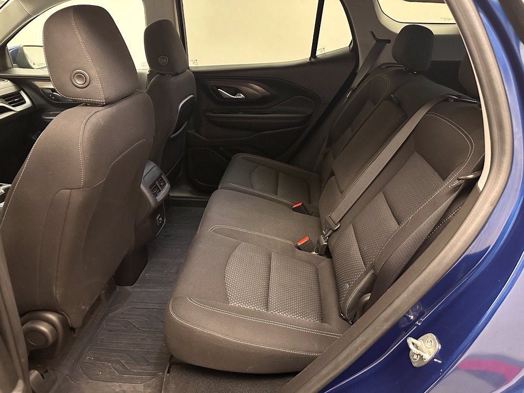 Used 2022 GMC Terrain SLE FWD image 18
