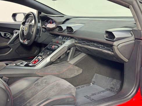 Used 2015 Lamborghini Huracan LP 610-4 image 32