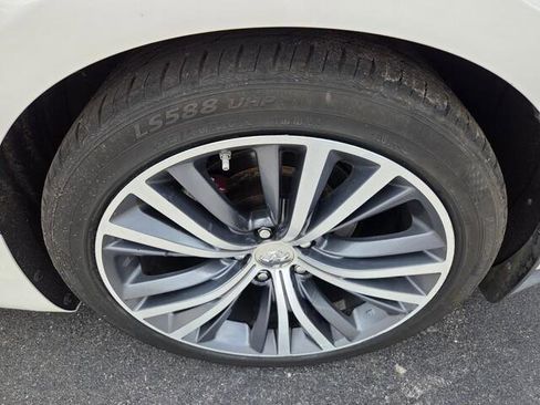 Used 2018 INFINITI Q60 3.0t Luxe w/ Sensory Package 3.0T Luxe RWD image 23
