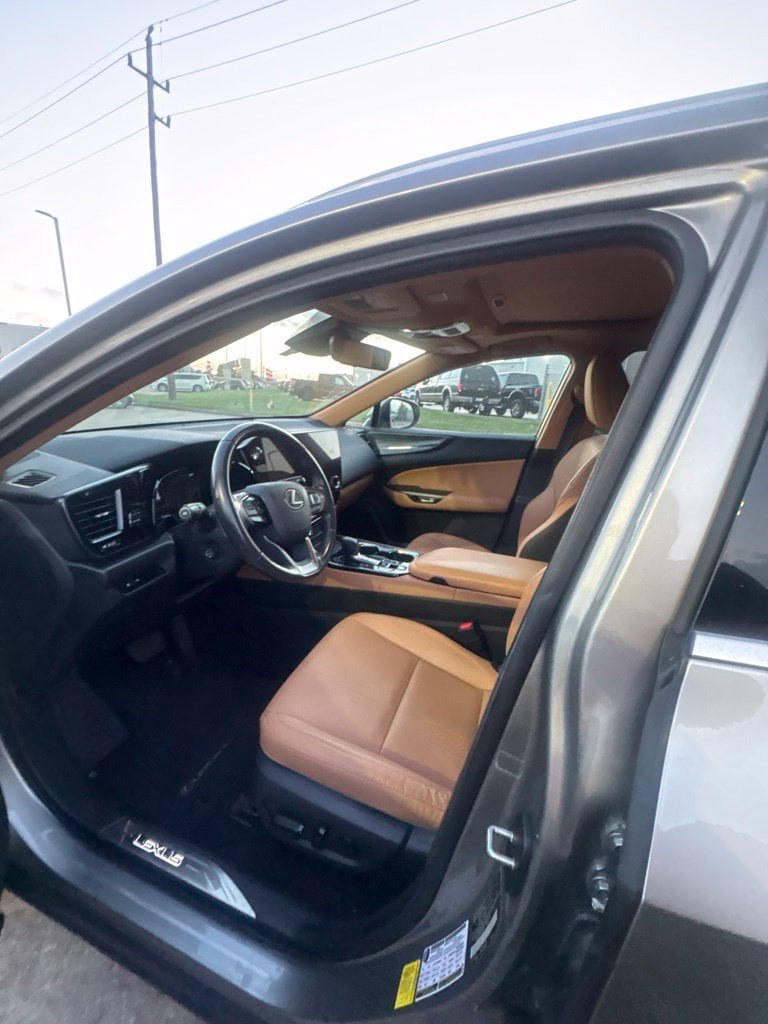 Used 2024 Lexus NX 250 FWD w/ Cold Area Package image 6