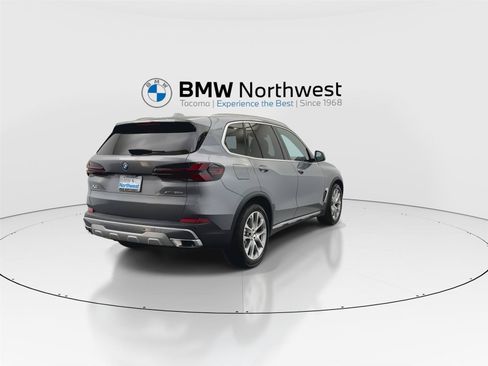 New 2026 BMW X5 xDrive50e w/ Executive Package AWD/4WD image 3