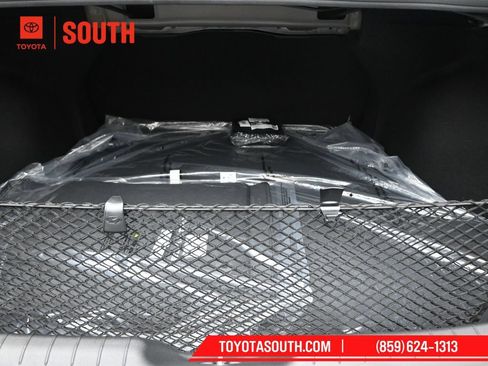 Used 2025 Hyundai Elantra SE FWD image 24
